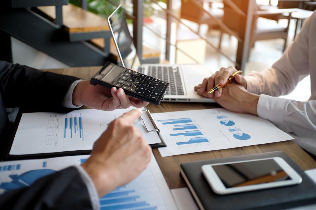 foto-compliance-tributario_Easy-Resize.com_-2